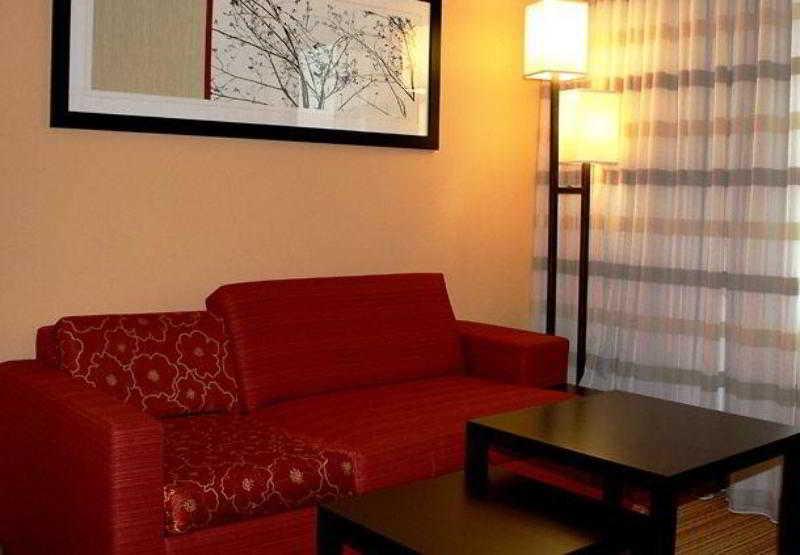 Courtyard By Marriott Hagerstown Ξενοδοχείο Δωμάτιο φωτογραφία