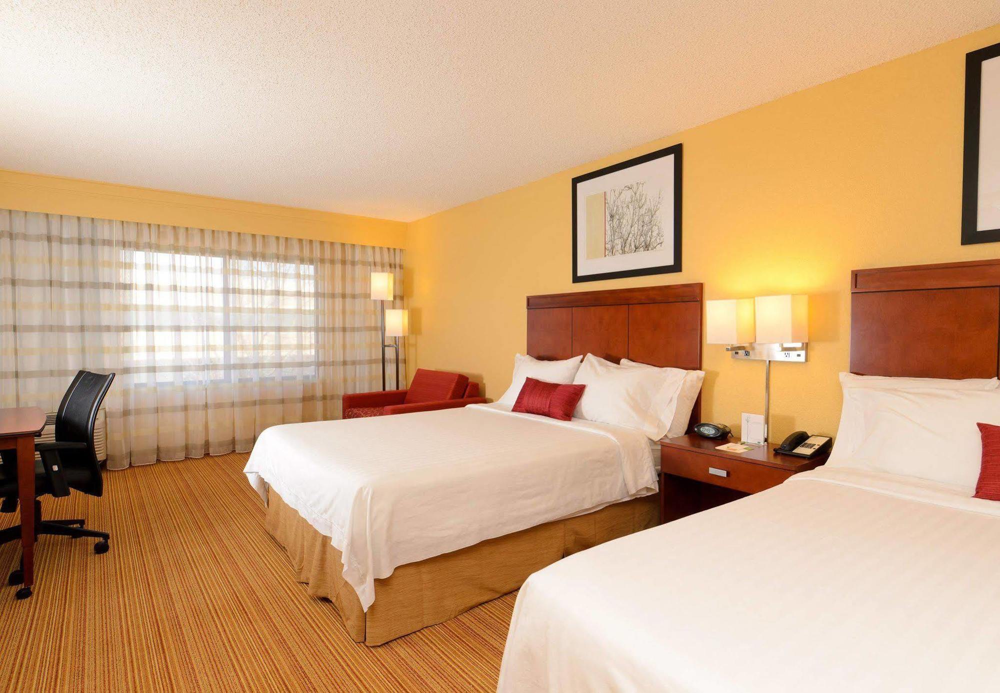 Courtyard By Marriott Hagerstown Ξενοδοχείο Εξωτερικό φωτογραφία